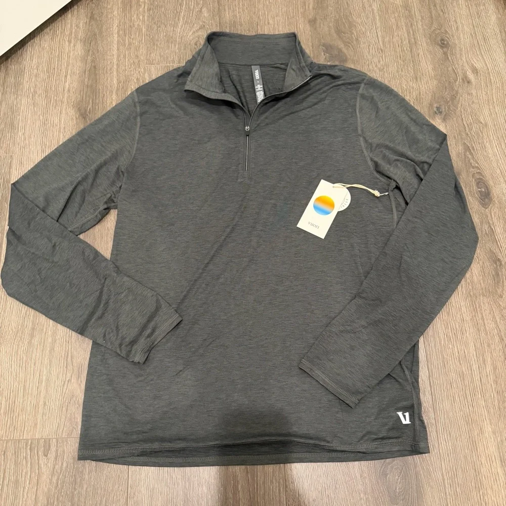 NWT Vuori Charcoal Pullover - Picture 1 of 8
